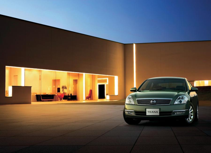  Nissan Teana 2003 года  (фото 10 из 25)